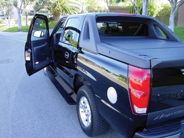 AMP Research - 2007 - 2014 Chevrolet AMP Research Black Extruded Aluminum PowerStep™ - 75125-01A