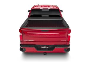 Truxedo - Truxedo Lo Pro Tonneau Cover 14-18 (19 Leg/Lim) Silv/Sierra 1500/15-19 HD 6ft.6in. w/out Sport Bar - 572001 - Image 9