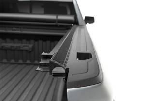 Truxedo - Truxedo Lo Pro Tonneau Cover 19 (New Body Style)-22 Silv/Sierra (w/out CarbonPro Bed) 5ft.9in. - 572401 - Image 3