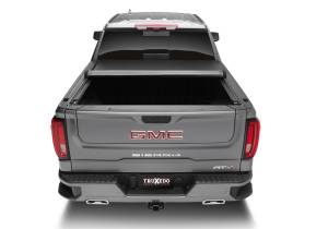 Truxedo - Truxedo Lo Pro Tonneau Cover 19 (New Body Style)-22 Silv/Sierra (w/out CarbonPro Bed) 5ft.9in. - 572401 - Image 15