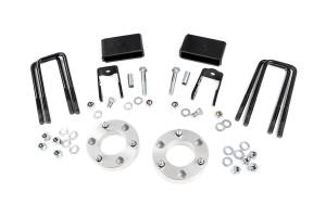 2016 - 2021 Nissan Rough Country Leveling Lift Kit - 868